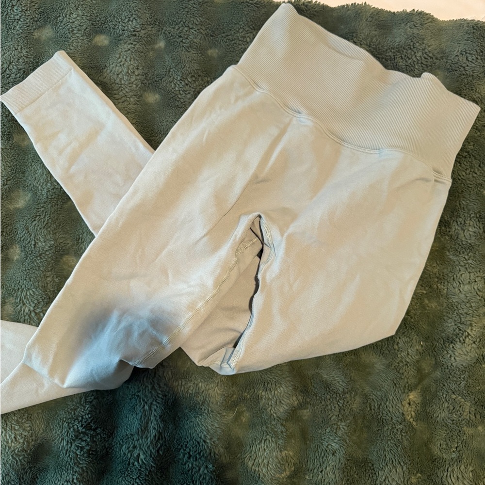 High-Waisted Light Gray Leggings